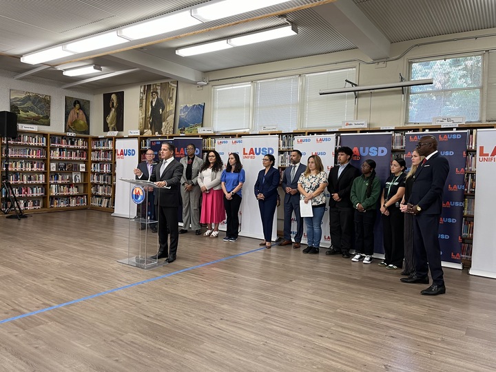 Strong first-day attendance at LAUSD schools despite immigration fears