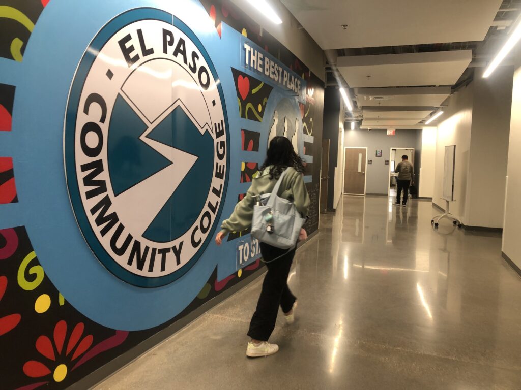 Looking to enroll and retain more students, California colleges try shorter courses