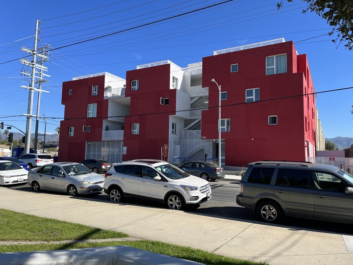 LAUSD, partners provide 25 affordable housing units for district families