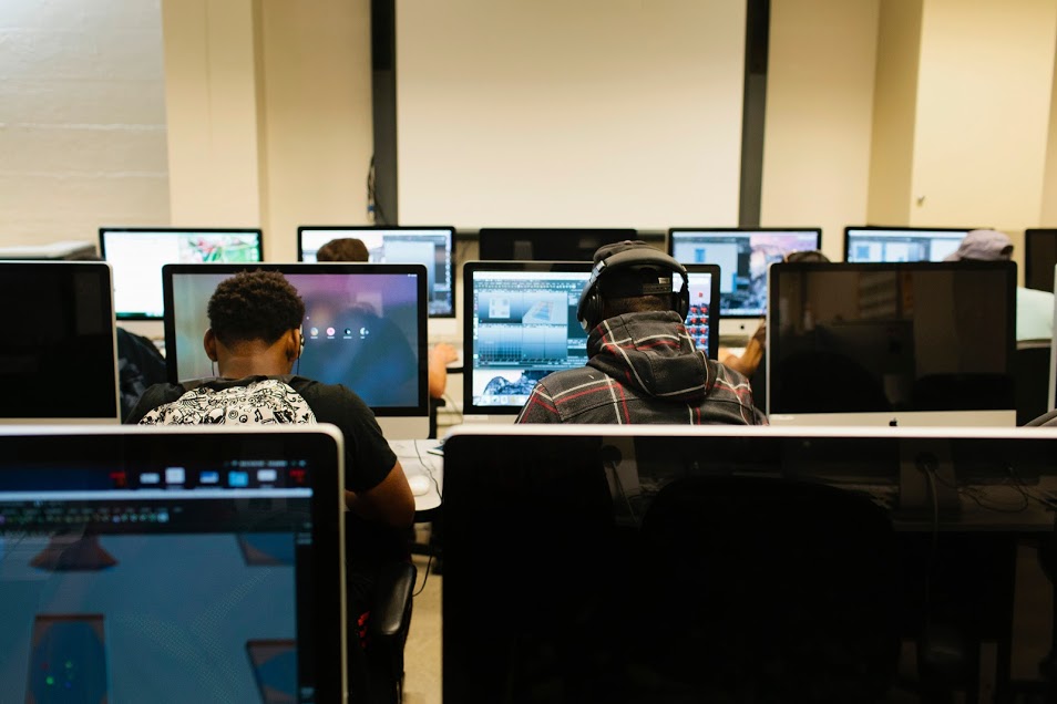 How districts can increase student access to computer science | Quick Guide