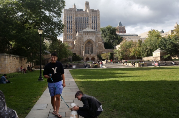 Yale Announces Free Tuition for Families Making Under $200K
