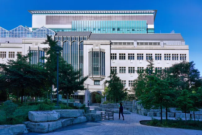 Week in review: UChicago slashes deficit in half to $160M