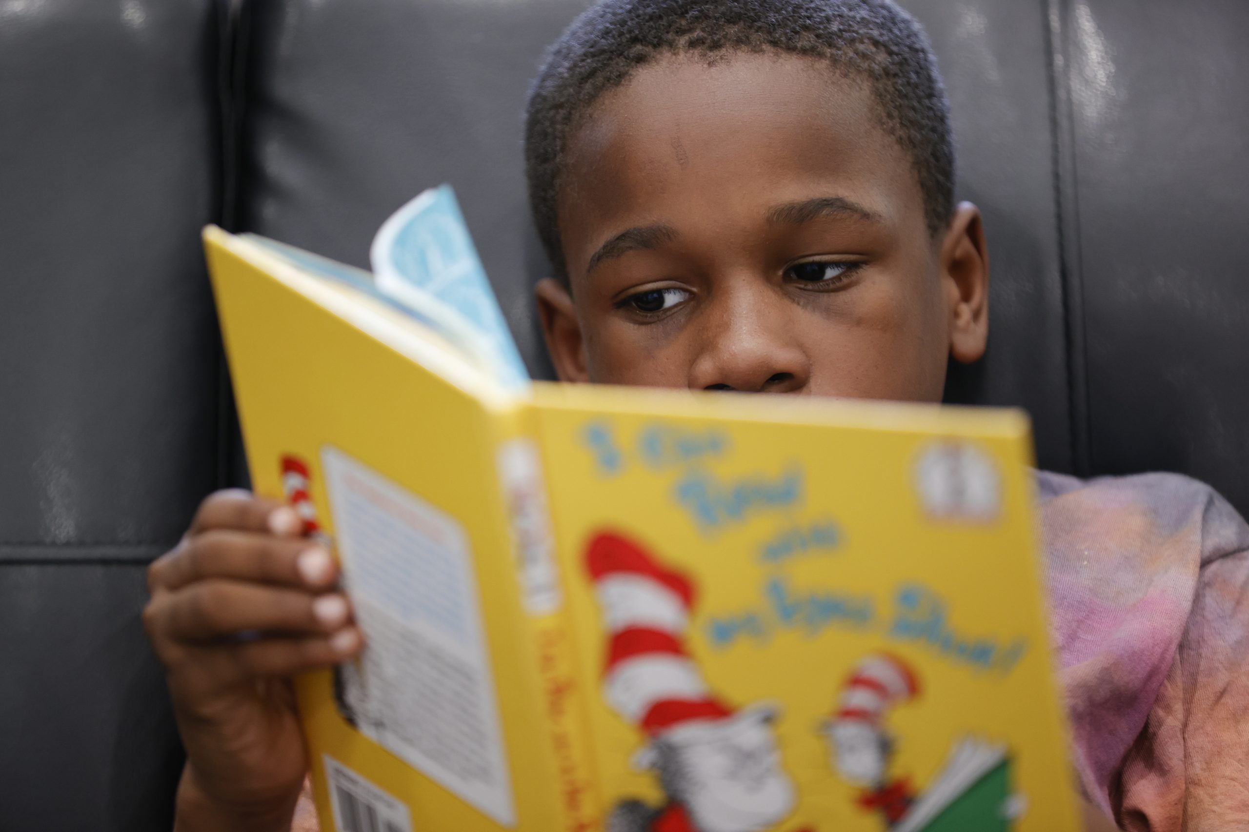 Why one reading expert says &#8216;just-right&#8217; books are all wrong