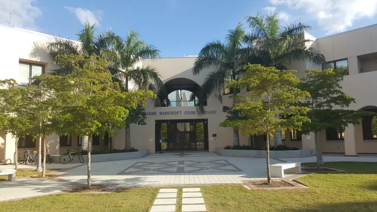 DeSantis wants to give USF’s Sarasota campus to New College of Florida