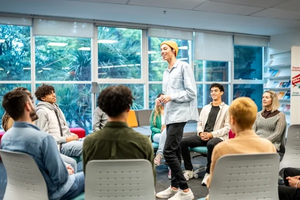 Facilitating Deliberative Dialogue in College Classrooms