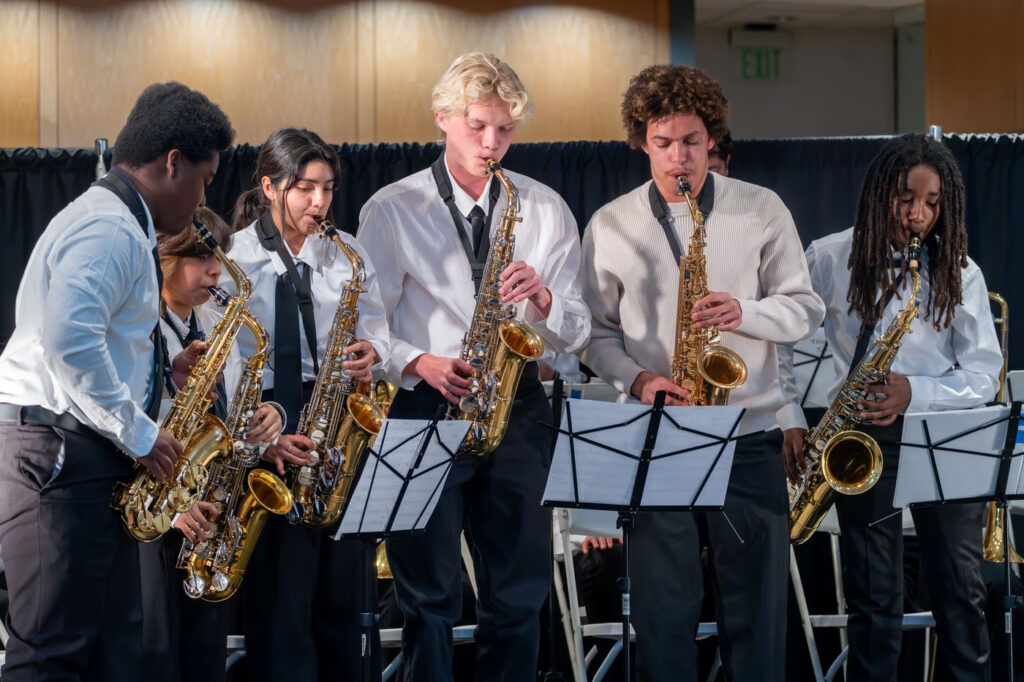 The sound of music returns to students traumatized by the Eaton fire