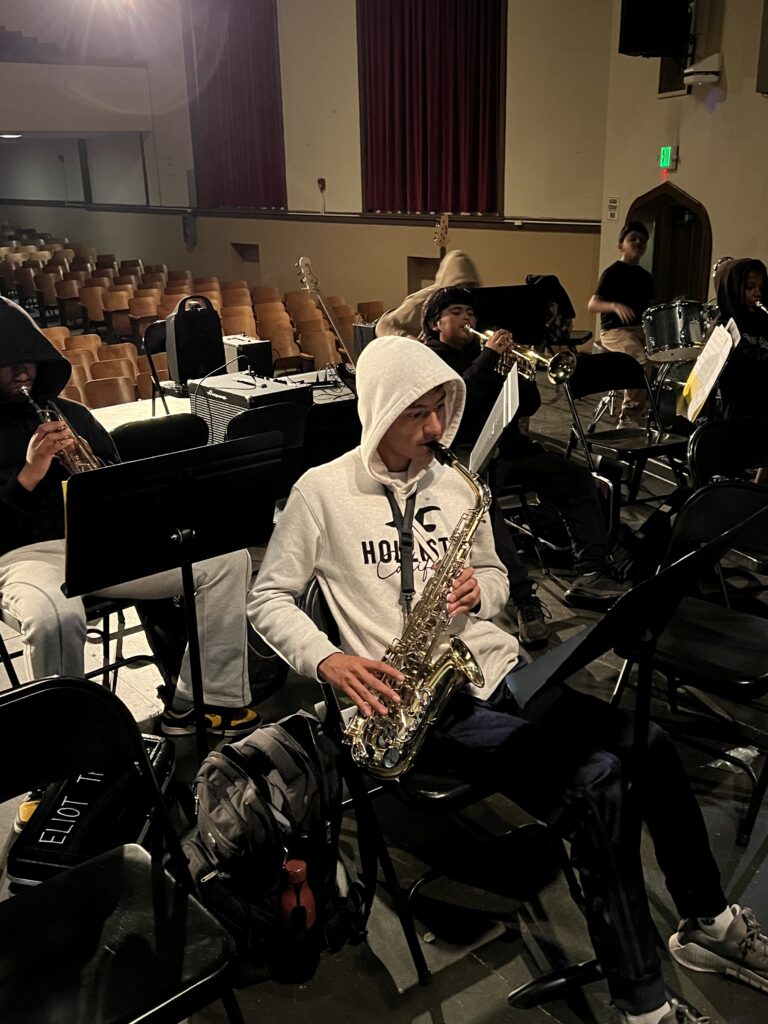 The sound of music returns to students traumatized by the Eaton fire