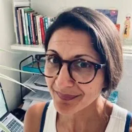 Snakes and Ladders: gamifying educational research to enhance practice