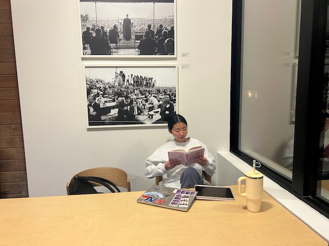 High school student advocates for digital wellness education