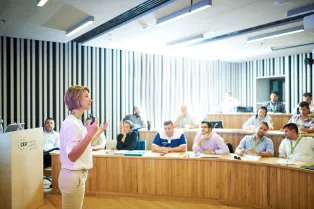 tiered classroom, CEU Business School class